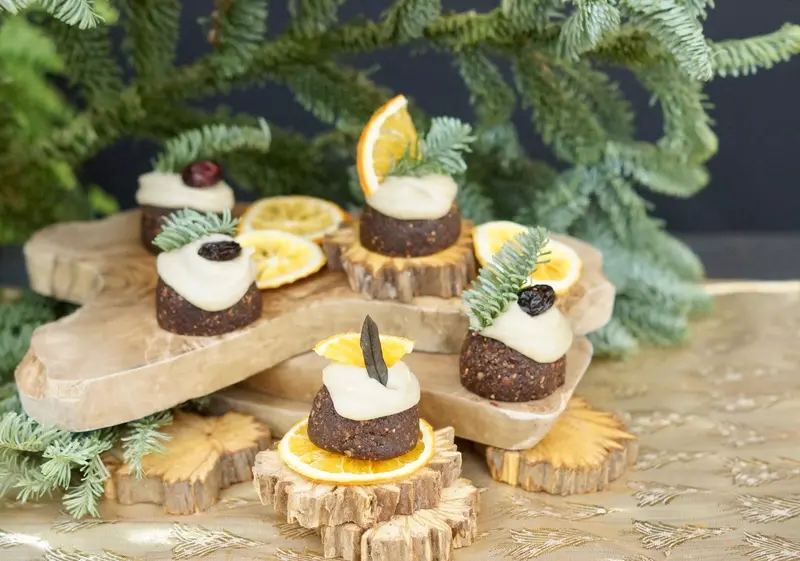 Tanya's Raw Vegan Christmas Puddings (Pack Of 2) 2